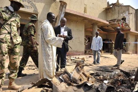 Atentado del grupo terrorista Boko Haram contra una iglesia catlica en Nigeria. | Reuters