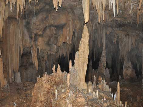 Cueva York de Belice, donde se tomaron las muestras de estalagmitas. | Douglas Kenett.
