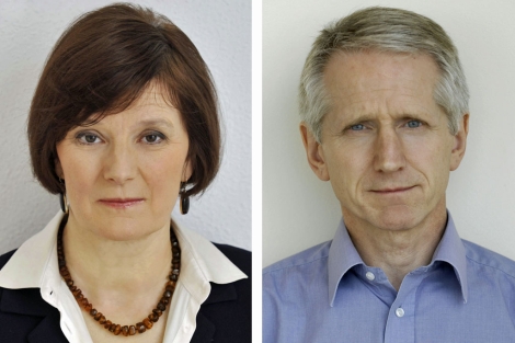 Helen Boaden y Steve Mitchell. | Reuters