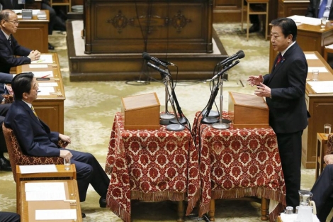 El primer ministro nipn durante un debate en el Parlamento de Tokio. | Efe