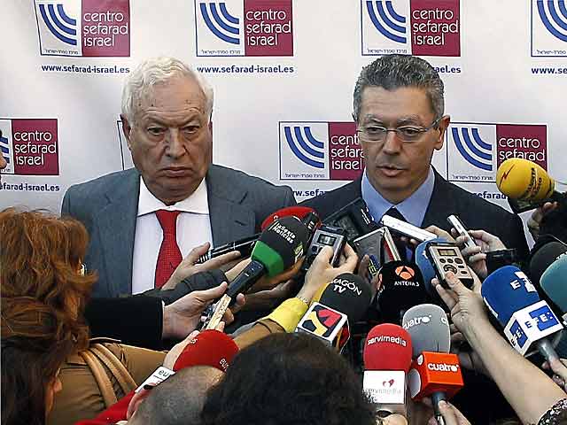 El ministro de Asuntos Exteriores, José Manuel García-Margallo y el ministro de Justicia, Alberto Ruiz-Gallardón. | Ballesteros / Efe