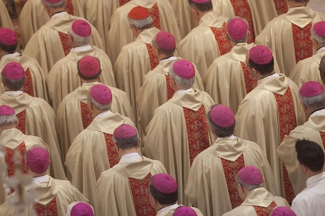 Los obispos durante la misa celebrada en Montilla.| Madero Cubero