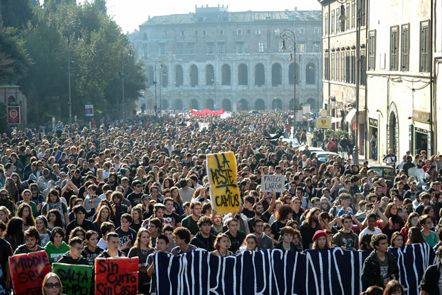 Cabecera de la manisfestacin en Roma. | Afp