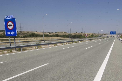 Vista de la Radial 2 (R-2) en Madrid, sin coches. | A. Cullar