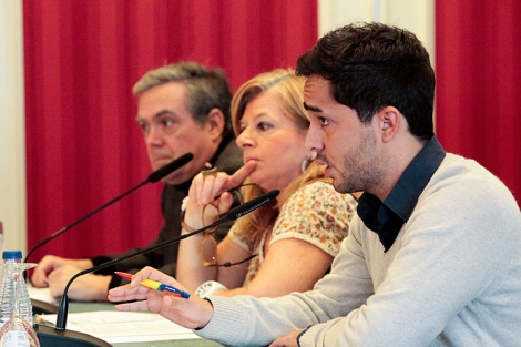 El autor del informe, Juanfer Fernndez, Consuelo Ordez y Antonio Recio. | Justy Garca