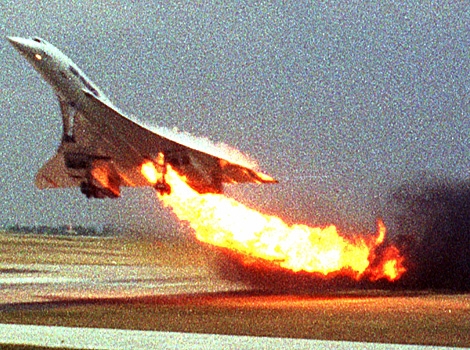 Despegue fatal del Concorde siniestrado. | Ap