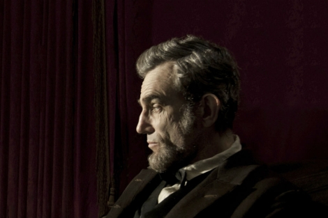 Daniel Day-Lewis caracterizado como Lincoln.