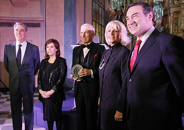 Fernndez-Galiano, Santamara, Gay Talese, Tefila Martnez y Pedro J. Ramrez en la entrega de los Premios de EL MUNDO. / J. Aym