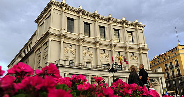 Fachada principal del Teatro Real de Madrid. | Bernardo Daz