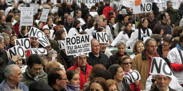 Manifestación este domingo en Madrid contra los recortes en Sanidad. | Efe