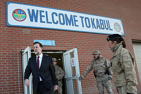 Rajoy, a su llegada a Kabul. | Diego Crespo.