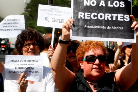 Funcionarios se manifiestan contra los recortes, en Madrid. | Javier Barbancho