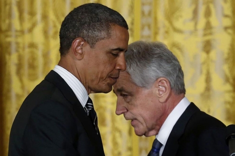 Obama (izda.) y Hagel, en la Casa Blanca. | Reuters
