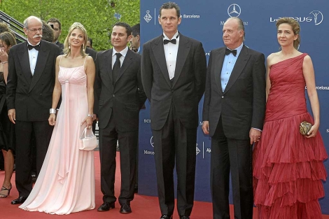 Corinna, junto al Rey y los duques de Palma, en los premios Laureus de 2006. | D.R.