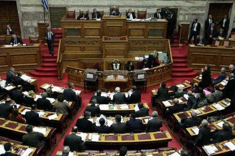 El Parlamento griego antes de la votacin de esta noche. | Efe