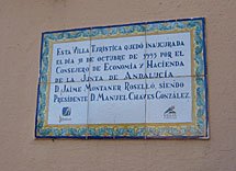 Placa conmemorativa de la inauguracin por el presidente Manuel Chaves en 1996.