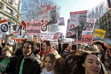 Los estudiantes piden en la calle 'más educación y menos corrupción ...