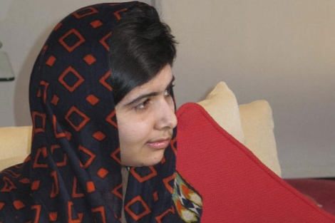 La paquistan Malala, durante su ingreso en el hospital de Birmingham. | Efe