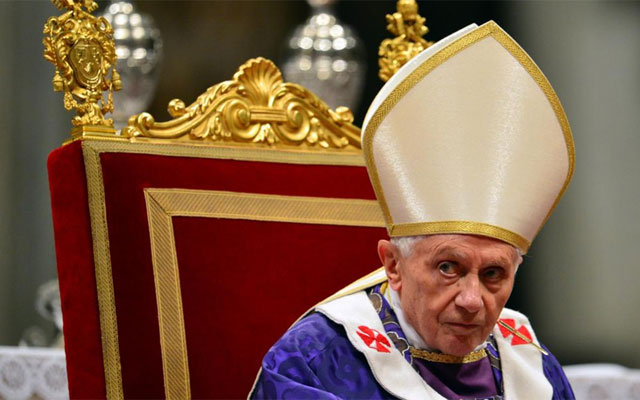 El Papa, en un momento de la misa del miércoles de cenizas.| Afp