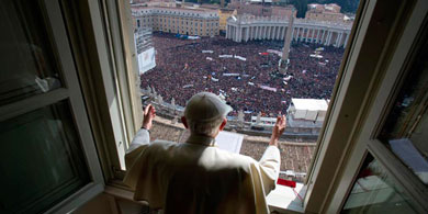 Benedicto XVI, hoy en el Vaticano, durante su ltimo ngelus. | Efe LBUM
