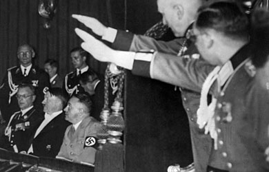 Hitler, en la pera de Viena. | AFP