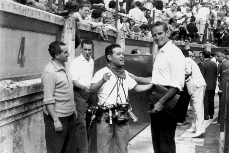 Cano junto al actor Charlton Heston, en Pamplona, en 1962. | Cano | Rom Editors