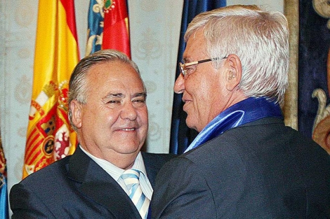 Daz Alperi, an alcalde de Alicante en 2007, con Antonio Solana. | Ernesto Caparrs