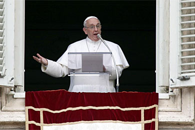 El Papa, durante su primer ngelus. | Reuters