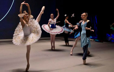 Bailarinas en el escenario del Teatro Bolshoi. | Afp