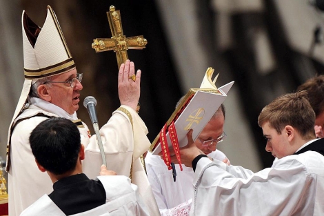 El Papa Francisco, durante la misa Crismal. | Efe
