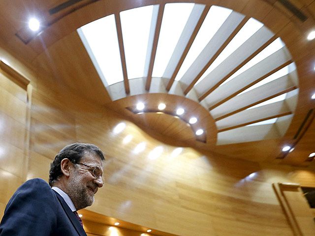 El presidente del Gobierno, Mariano Rajoy, al entrar en el Senado. | Juanjo Martín / Efe