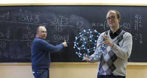 Los profesores Juan Medina (i) y Fernando Blasco. | Sergio Enríquez