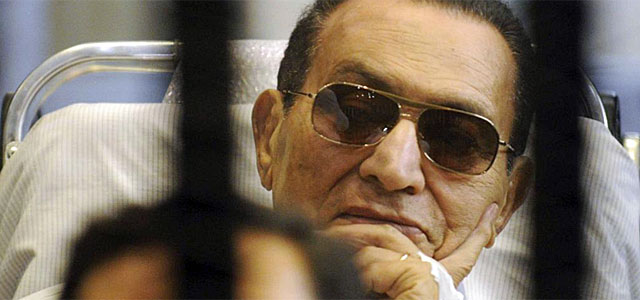 Mubarak, en el tribunal de apelaciones.| Reuters