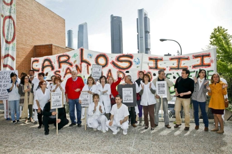Protesta de trabajadores del Hospital Carlos III. | Sergio Enrquez-Nistal