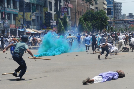 Enfrentamientos entre policas e islamistas en Bangladesh. | Afp