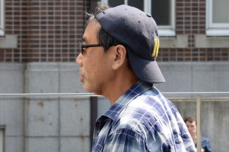 Murakami, ayer, antes de su encuentro de Kioto. | AFP