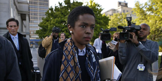 Lauryn Hill sale de los juzgados tras conocer la sentencia. | Reuters