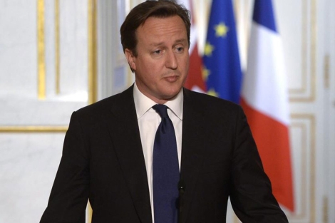 David Cameron en rueda de prensa en Pars.| Efe
