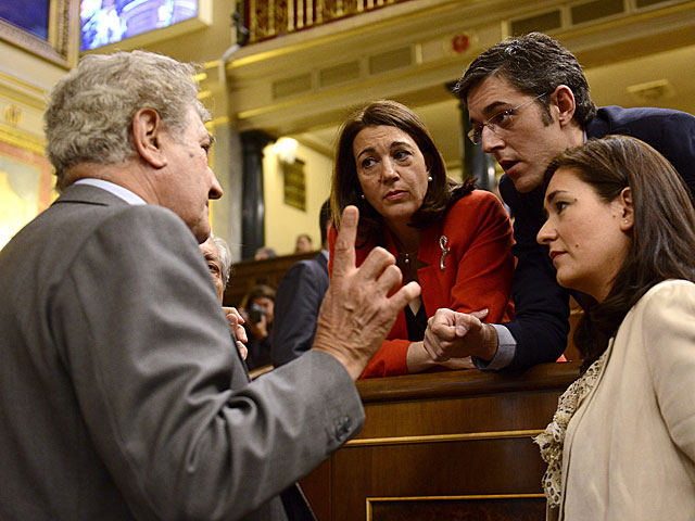 Posada conversa con Soraya Rodrguez, Eduardo Madina y Carmen Morn. | Bernardo Daz