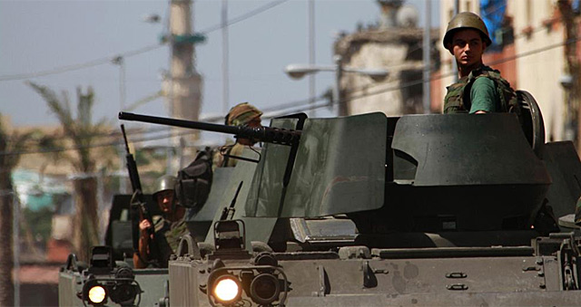 Soldados libaneses armados en Trpoli. | Reuters