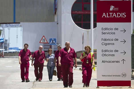 Trabajadores de la planta de Altadis en Cdiz. | Efe