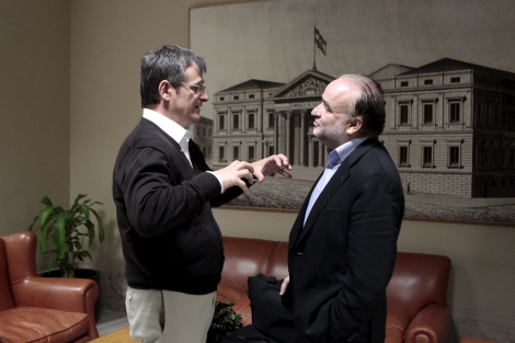 Rodolfo Benito, de CCOO, y Frederic Monell, de UGT, en el Congreso. | Antonio Heredia