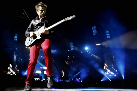 Muse, durante el nico concierto que han ofrecido en Espaa, en Barcelona. | Efe