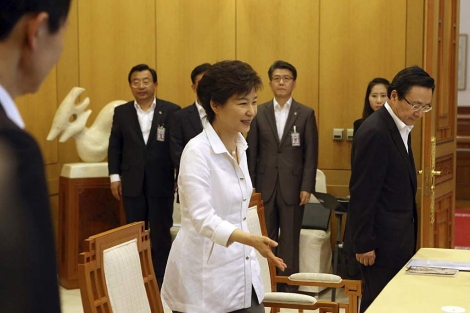 La presidenta, Park Geun-hye, en la reunión para preparar el encuentro fallido con el norte. | Efe
