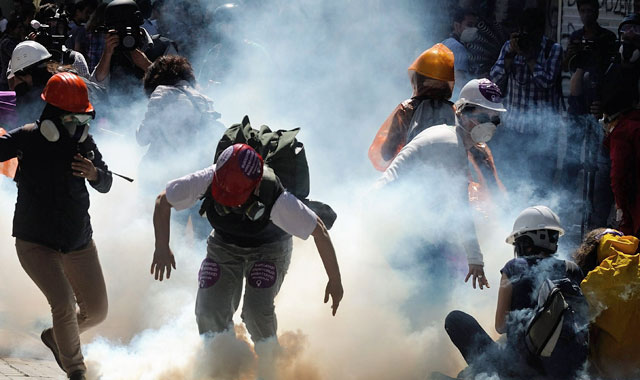 Los médicos turcos denuncian el uso 'salvaje' de gases lacrimógenos | Mundo  | elmundo.es