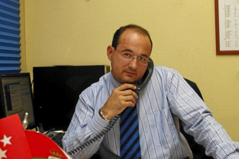 El secretario general del PP de Coslada, Paco Becerra. | E. M.