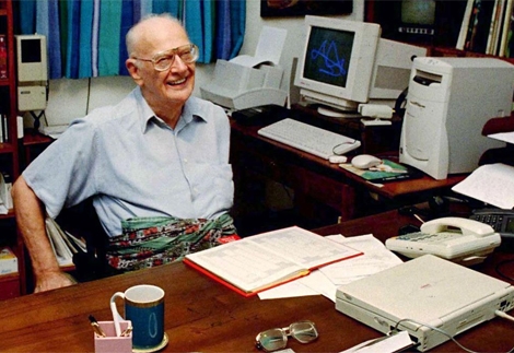 Arthur C. Clarke en su casa en 1999. | Reuters