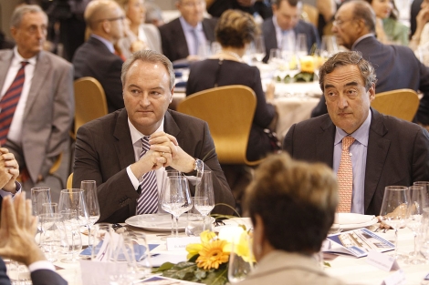 Alberto Fabra y Juan Rosell, durante el acto de la CEC. | Torres