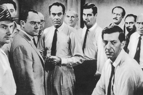 Fotograma de la pelcula 'Doce hombres sin piedad', sobre un jurado popular.