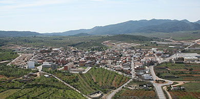 Vista panormica de la localidad de Cabanes.